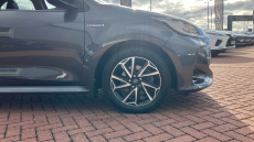 Toyota Yaris 1.5 Hybrid Design 5dr CVT Hybrid Hatchback